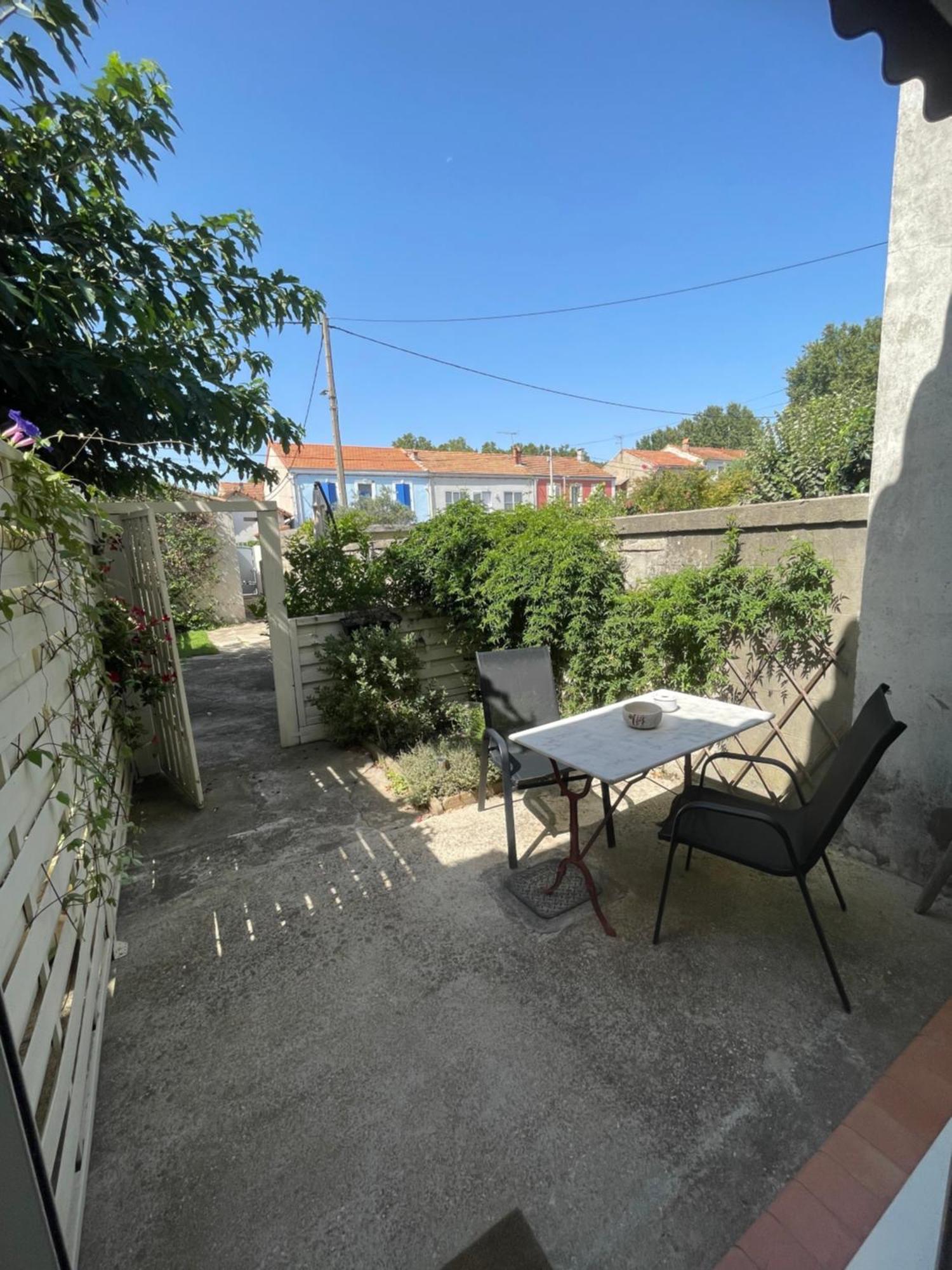 Appartamento L'Annexe Arles Esterno foto